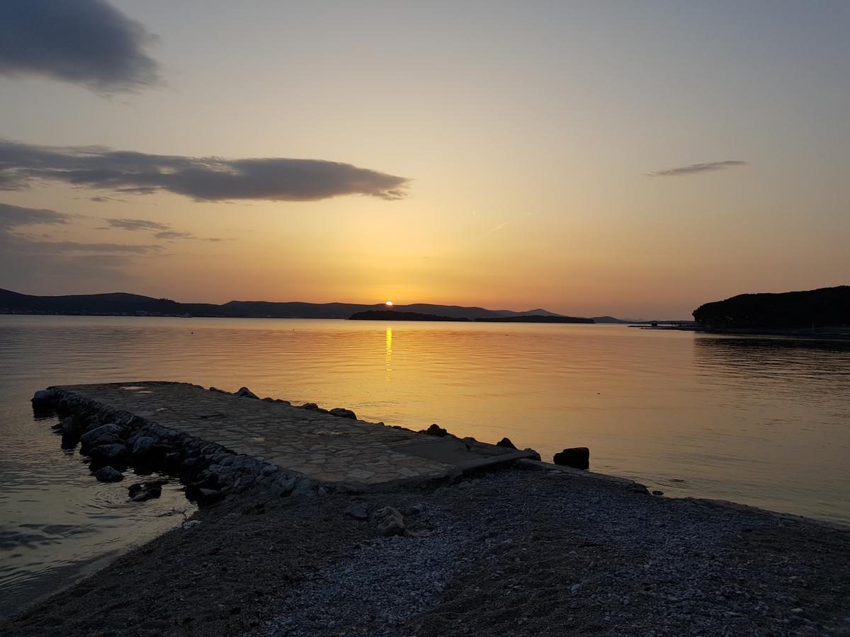 Mobile Home Heaven Biograd Biograd Na Moru Ngoại thất bức ảnh